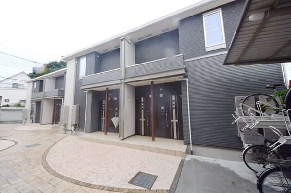 ドゥエル砧の物件外観写真